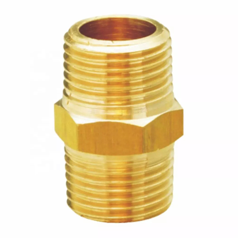 Rohrverschraubungen mit Au&szlig;engewinde aus Messing